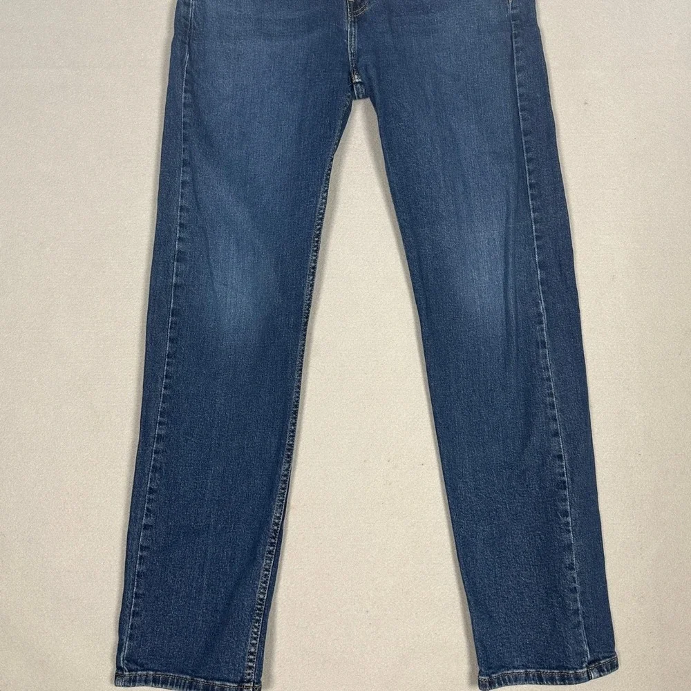 Levis 505 Jeans Mens 34X34 Blue Regular Fit Straight Leg Distressed 5-Pocket EUC